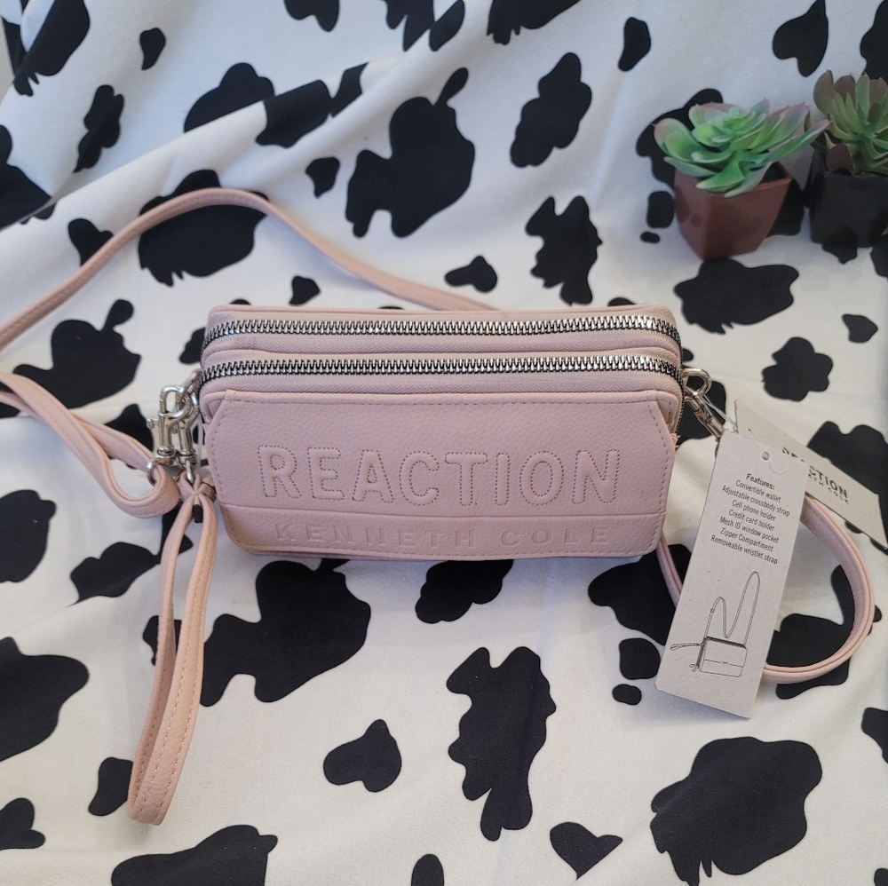 Kenneth Cole Reaction Convertible Wallet